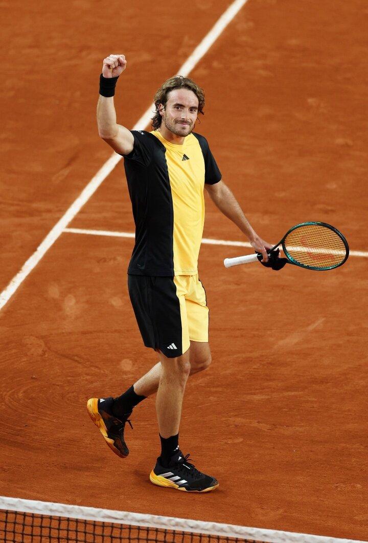 Tsitipas clay